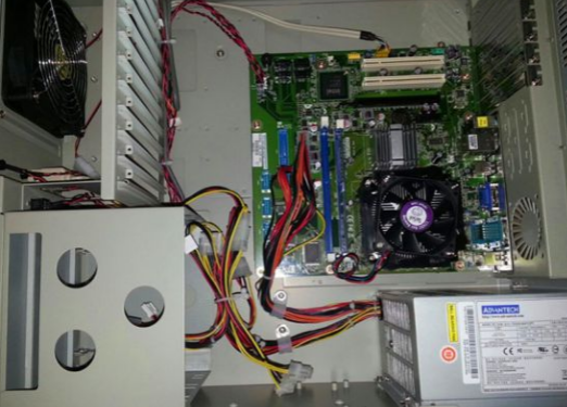 工控機內部機構.png 工控機內部機構.png