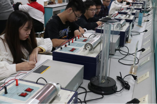 大學(xué)實操實驗室設(shè)備發(fā)展現(xiàn)狀 大學(xué)實操實驗室設(shè)備發(fā)展現(xiàn)狀