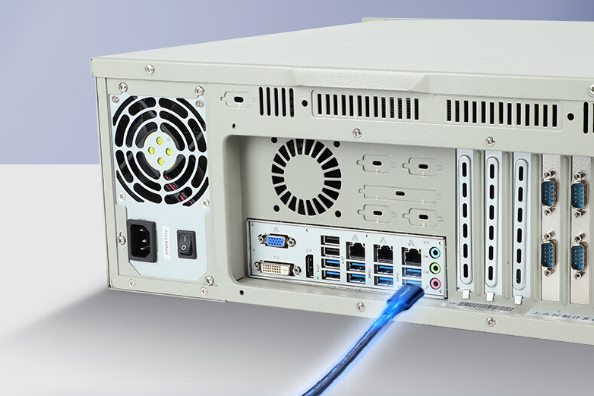 4U工控機端口.png 4U工控機端口.png